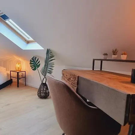 L'atelier - Au Pied Des Quais *